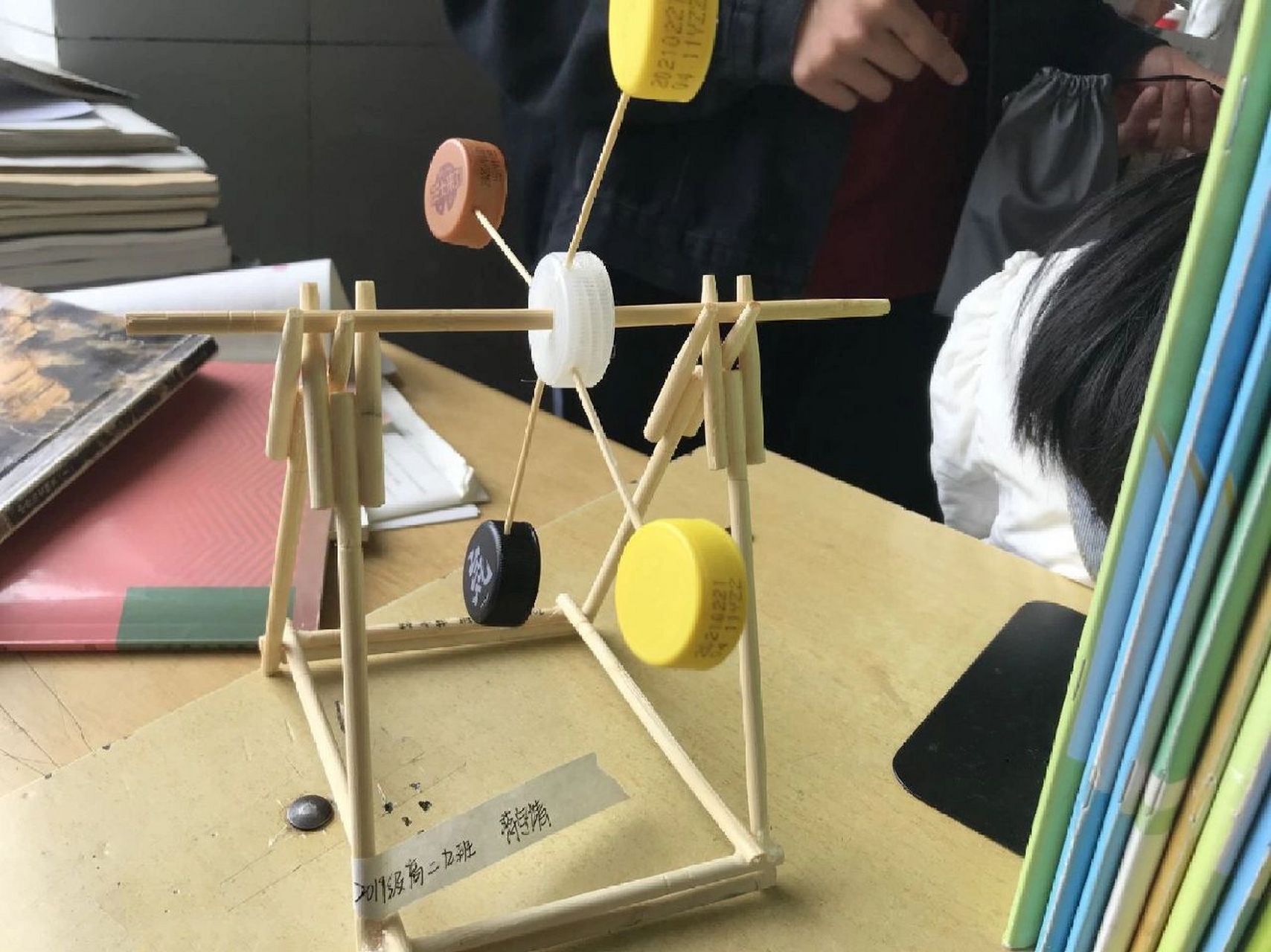 高三通用技术作品 时光里的匠心与传承——教学模型与教具销售纪行